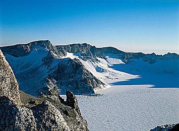 《妮姬 胜利女神》首月下载量达400万 收入7000万美元